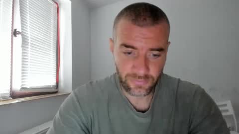 alfiesolomons87 online show from 11/04/25, 09:30