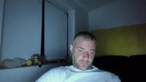 Snapshot of alfiesolomons87 chatting on 04/27/26, 07:23 alfiesolomons87 online show from 04/27/26, 07:23