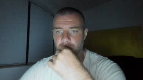 Snapshot of alfiesolomons87 chatting on 05/07/26, 08:03 alfiesolomons87 online show from 05/07/26, 08:03