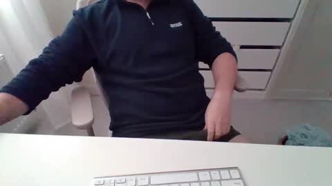 Snapshot of alfo267 chatting on 10/29/25, 11:56 WorkFromHomeFun online show from 10/29/25, 11:56