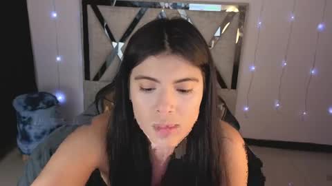 Carolina Join The Fan Club  online show from 05/04/26, 11:45