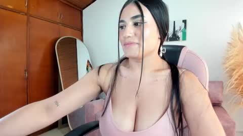 Snapshot of alheli_16 chatting on 02/27/26, 01:11 Alheli online show from 02/27/26, 01:11