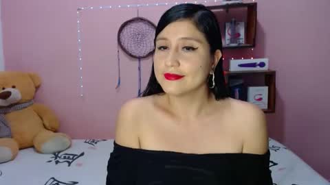 Snapshot of ali_squirt chatting on 02/18/25, 10:58 alixia online show from 02/18/25, 10:58