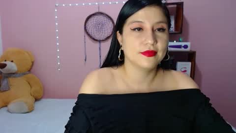 Snapshot of ali_squirt chatting on 03/04/25, 10:38 alixia online show from 03/04/25, 10:38
