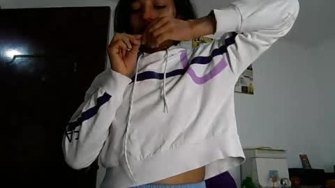 Snapshot of alia_lombardi chatting on 04/09/26, 12:43 Alia Anjali online show from 04/09/26, 12:43