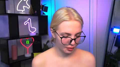 Snapshot of alia_skay chatting on 12/22/25, 05:59 alia skay online show from 12/22/25, 05:59