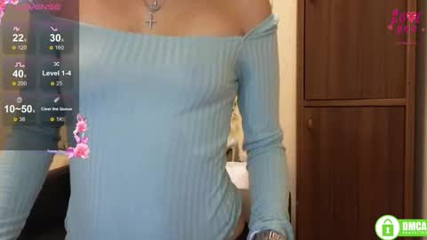 Snapshot of alianna_solo_kiss chatting on 10/19/25, 11:22 Alianna online show from 10/19/25, 11:22