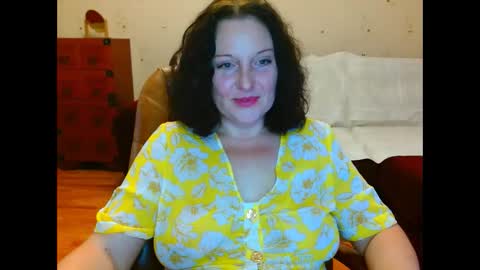 Snapshot of alice3694 chatting on 12/21/24, 10:06 Alice online show from 12/21/24, 10:06