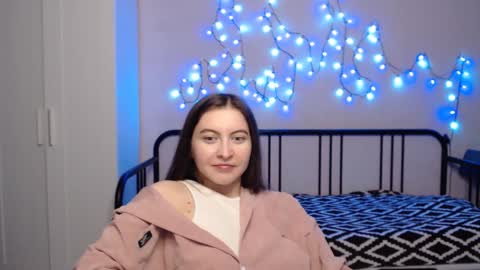 Snapshot of alice_________________________ chatting on 12/18/24, 06:25 Alice online show from 12/18/24, 06:25