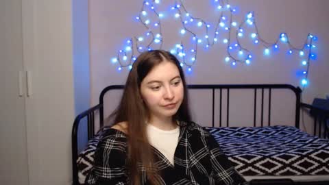 Snapshot of alice_________________________ chatting on 01/09/25, 05:00 Alice online show from 01/09/25, 05:00