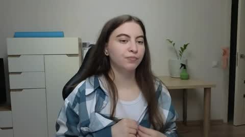 Snapshot of alice_________________________ chatting on 04/02/26, 06:38 Alice online show from 04/02/26, 06:38