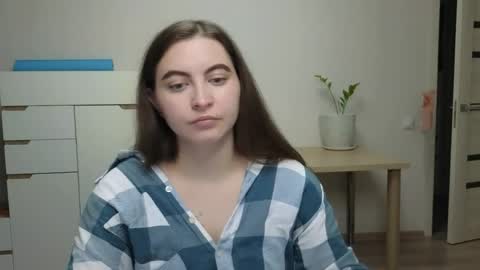 Snapshot of alice_________________________ chatting on 04/08/26, 05:24 Alice online show from 04/08/26, 05:24