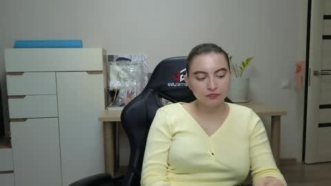 Snapshot of alice_________________________ chatting on 04/18/26, 07:07 Alice online show from 04/18/26, 07:07