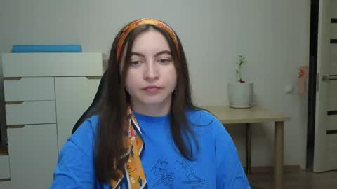 Snapshot of alice_________________________ chatting on 05/04/26, 03:19 Alice online show from 05/04/26, 03:19