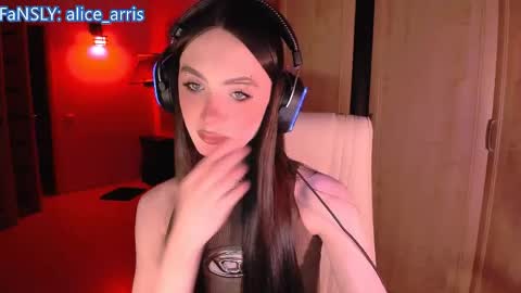Snapshot of alice__aris chatting on 04/29/26, 06:47 Alice Aris online show from 04/29/26, 06:47