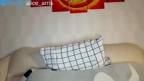 Snapshot of alice__aris chatting on 05/26/26, 04:14 Alice Aris online show from 05/26/26, 04:14