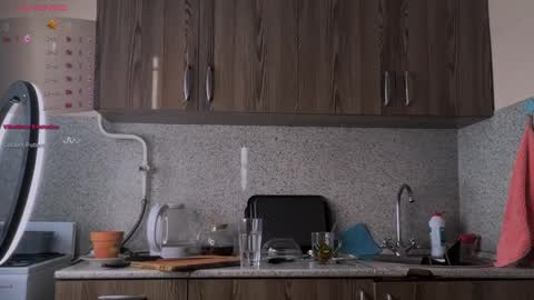 your Alice online show from 02/11/25, 01:20