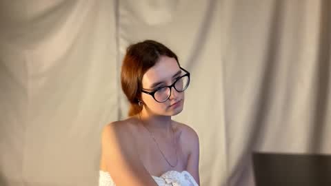 Hey Im Alice  online show from 11/01/25, 01:57