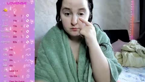 Snapshot of alice_allens chatting on 10/12/25, 10:47 Alice online show from 10/12/25, 10:47