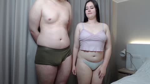 Snapshot of alice_and_jonathan chatting on 01/29/25, 10:16 alice and jonathan online show from 01/29/25, 10:16