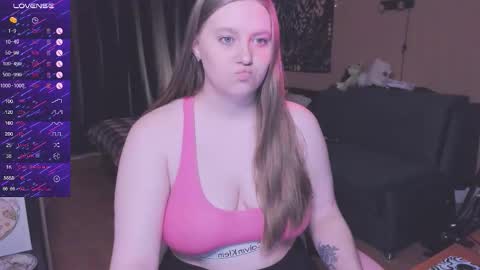 Snapshot of alice_dreamgirl_ chatting on 09/23/25, 09:01 Alice 3 online show from 09/23/25, 09:01