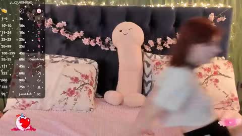 Snapshot of alice_langley chatting on 09/27/25, 11:37 Alice 3 online show from 09/27/25, 11:37