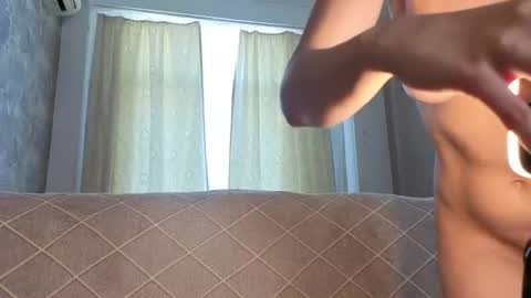 Snapshot of alice_liss_ chatting on 06/22/26, 02:47 Alice online show from 06/22/26, 02:47