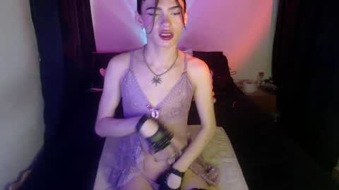 alice_m00nn online show from 01/09/25, 11:25