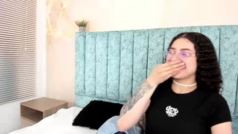 alice and amber online show from 02/11/25, 10:04