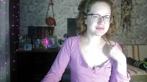 Snapshot of alice_peach chatting on 01/03/25, 08:11 bigclit daddy squirt bigdildo fit online show from 01/03/25, 08:11