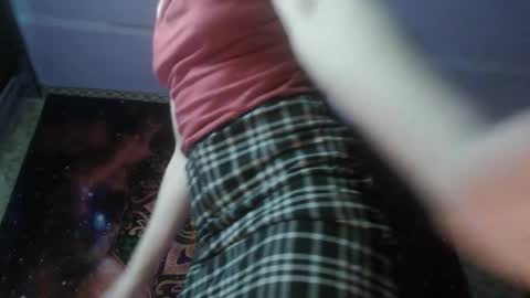 Snapshot of alice_peach chatting on 10/18/25, 12:39 bigclit daddy squirt bigdildo fit online show from 10/18/25, 12:39