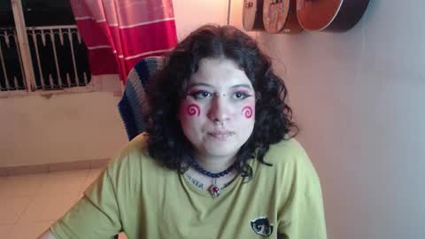 Snapshot of alice_psilocybe_sabina420 chatting on 10/10/25, 05:06 Alicia Aldara online show from 10/10/25, 05:06
