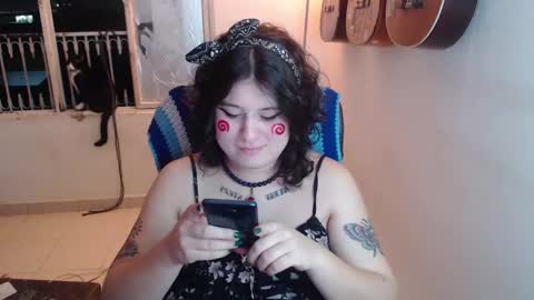 Alicia Aldara online show from 11/17/25, 02:39