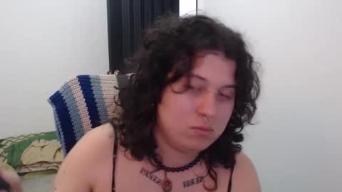 Snapshot of alice_psilocybe_sabina420 chatting on 01/18/26, 04:00 Alicia Aldara online show from 01/18/26, 04:00