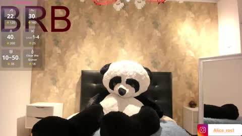 Alice  online show from 10/15/25, 03:06