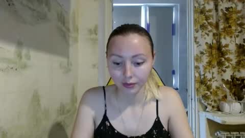Alice smiles online show from 05/18/26, 12:00