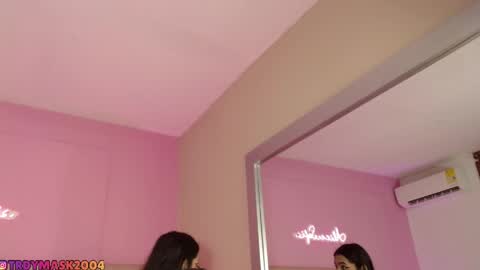 Sofia online show from 04/26/26, 12:36