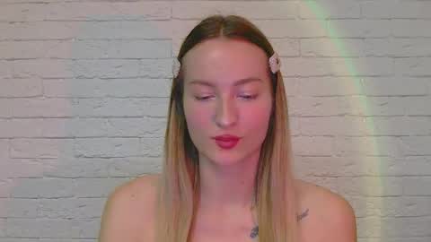 Snapshot of alice_sweet_01 chatting on 11/10/25, 03:33 Alice online show from 11/10/25, 03:33