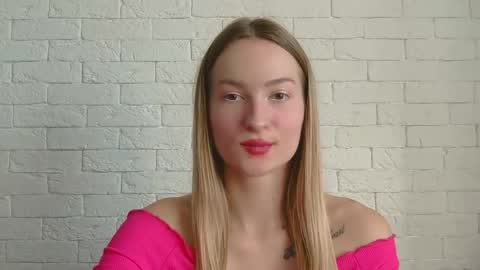 Snapshot of alice_sweet_01 chatting on 11/14/25, 11:09 Alice online show from 11/14/25, 11:09