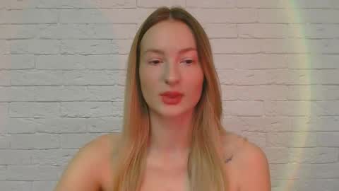 Snapshot of alice_sweet_01 chatting on 11/22/25, 02:49 Alice online show from 11/22/25, 02:49
