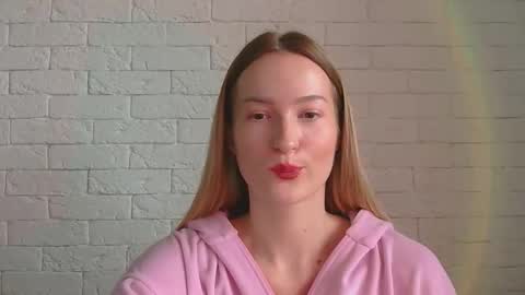 Snapshot of alice_sweet_01 chatting on 12/15/25, 11:14 Alice online show from 12/15/25, 11:14