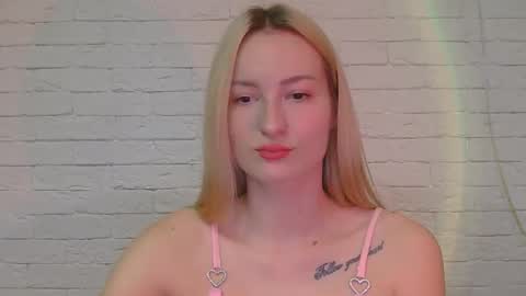Snapshot of alice_sweet_01 chatting on 03/02/26, 04:25 Alice online show from 03/02/26, 04:25