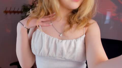 Alice  online show from 01/25/25, 01:30