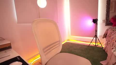 alicealberts online show from 09/14/25, 09:47