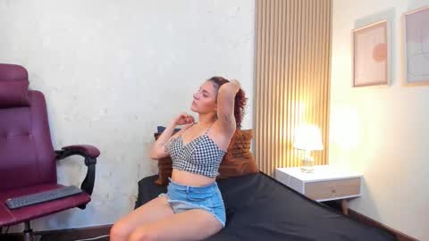 Snapshot of aliceandsia chatting on 03/04/26, 06:58 Alice and Asia online show from 03/04/26, 06:58