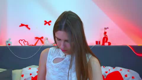 Snapshot of aliceatkin chatting on 07/26/26, 06:10 Alice online show from 07/26/26, 06:10