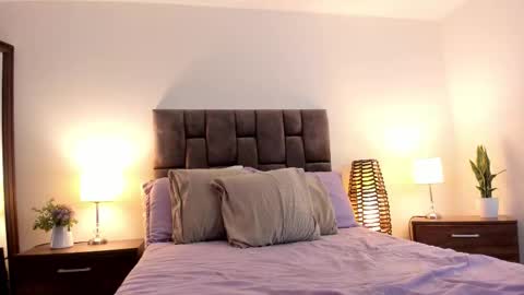 Alice Cullen online show from 10/18/25, 12:39