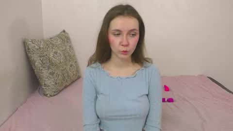 Snapshot of alicecutest chatting on 03/22/26, 02:48 Alice online show from 03/22/26, 02:48