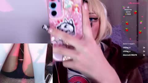 Snapshot of alicedang3r chatting on 03/07/25, 07:30 Alice online show from 03/07/25, 07:30