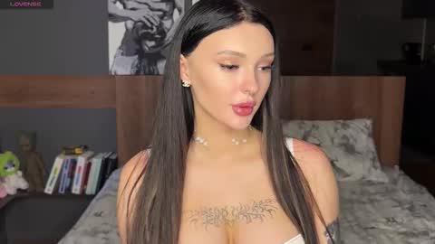 AliceDream online show from 10/13/25, 07:30